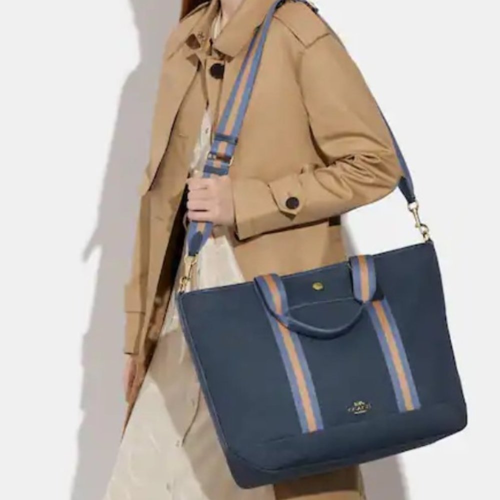 Coach Ellis Weekender Tote Bag NWT - Picture 5 of 8